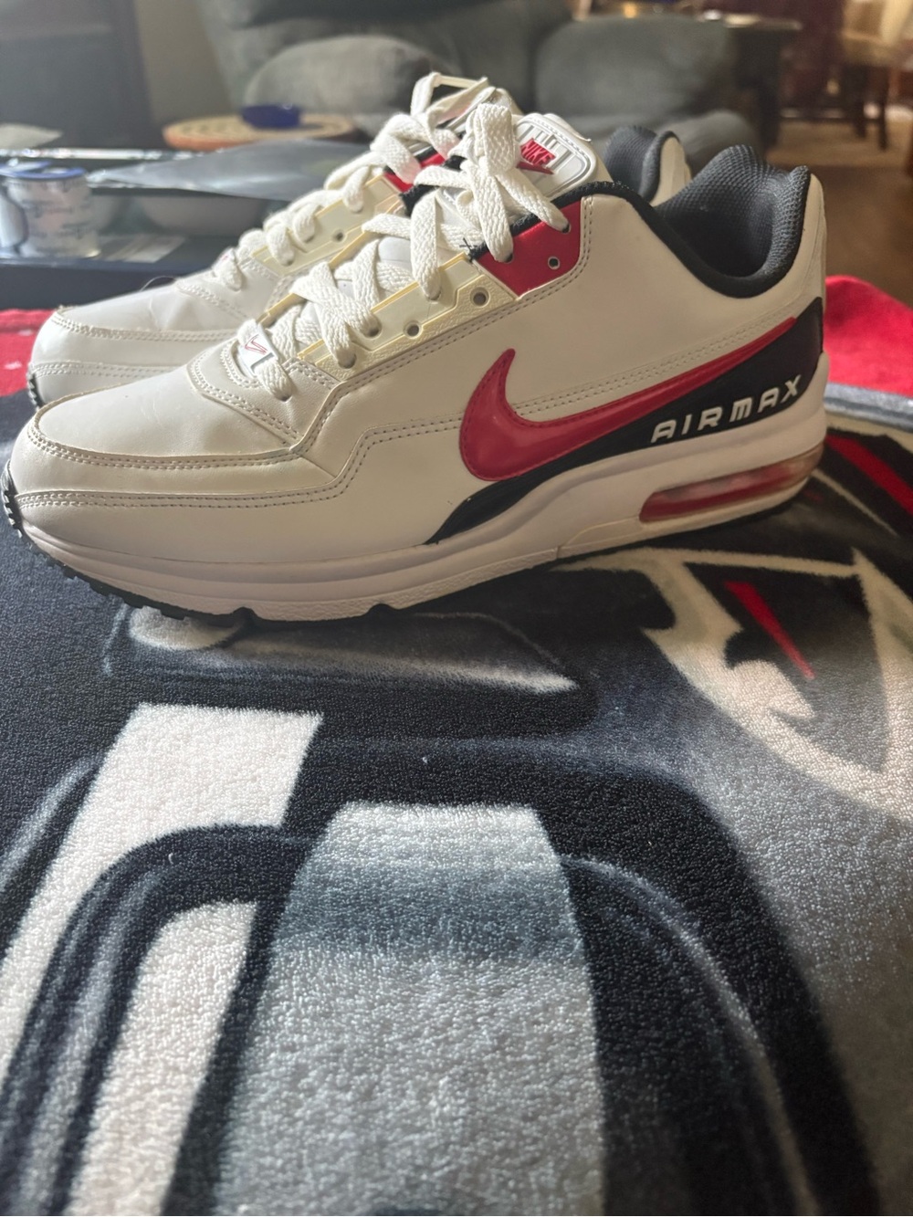 Nike Men’s White, Red & Black Air Max Sneakers
